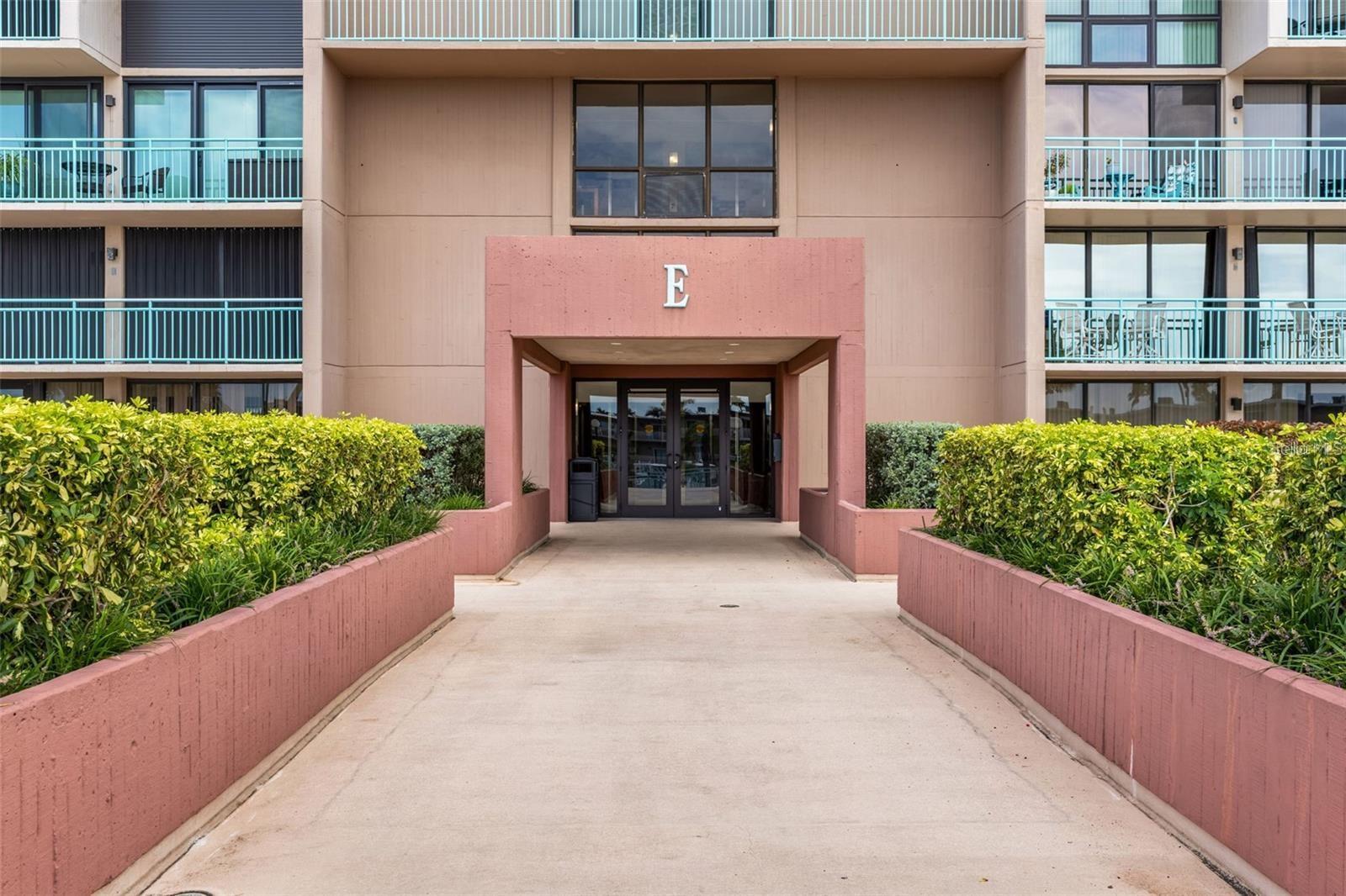 KEY CAPRI CONDO - Residential