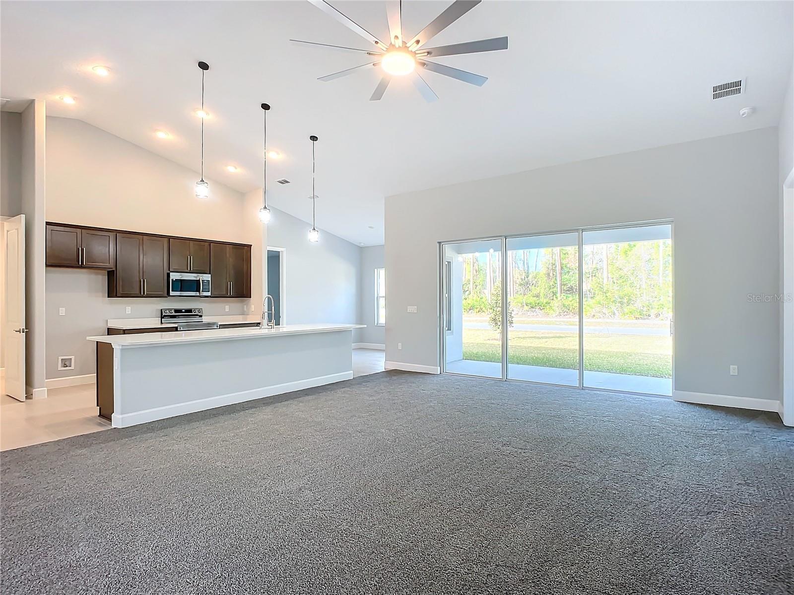 PALM COAST/EASTHAMPTON SEC 34 - Residential Lease