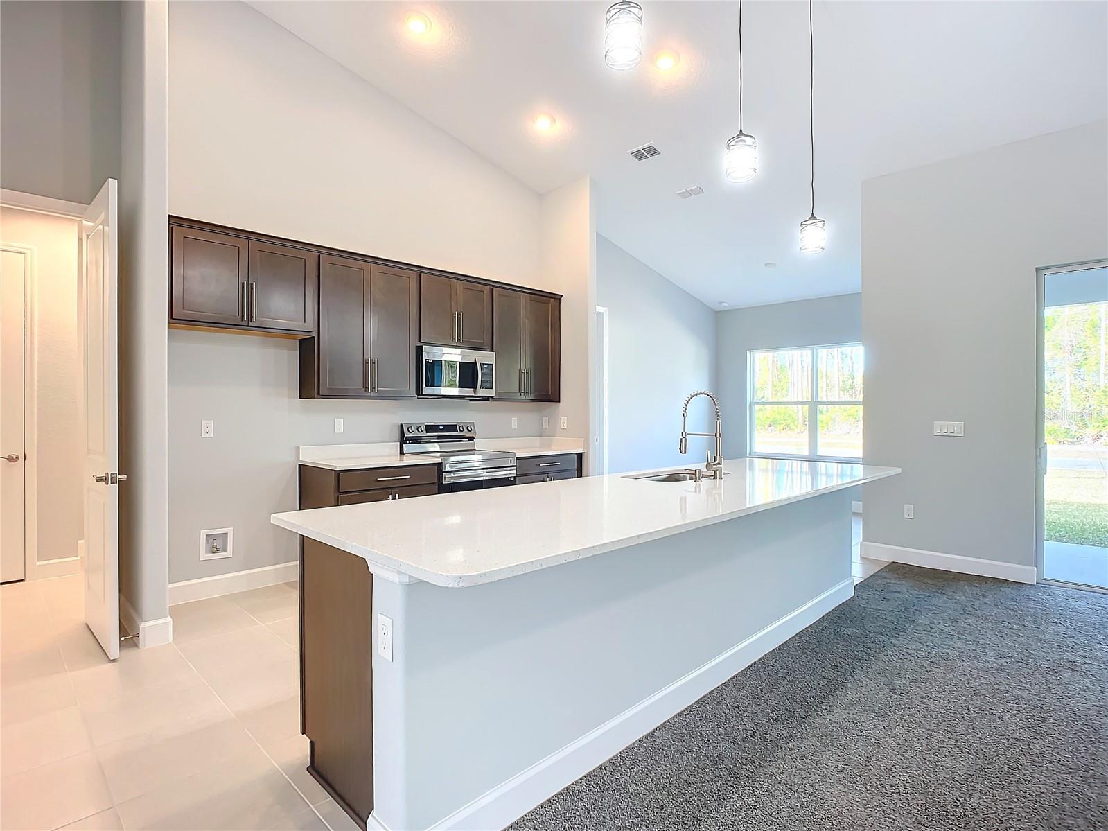 PALM COAST/EASTHAMPTON SEC 34 - Residential Lease