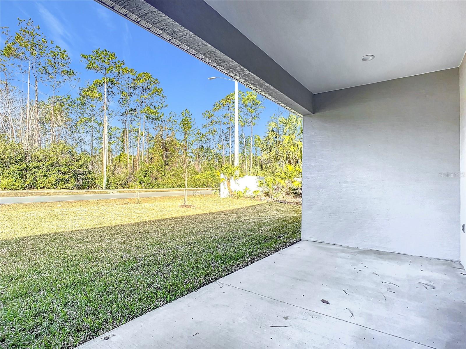 PALM COAST/EASTHAMPTON SEC 34 - Residential Lease