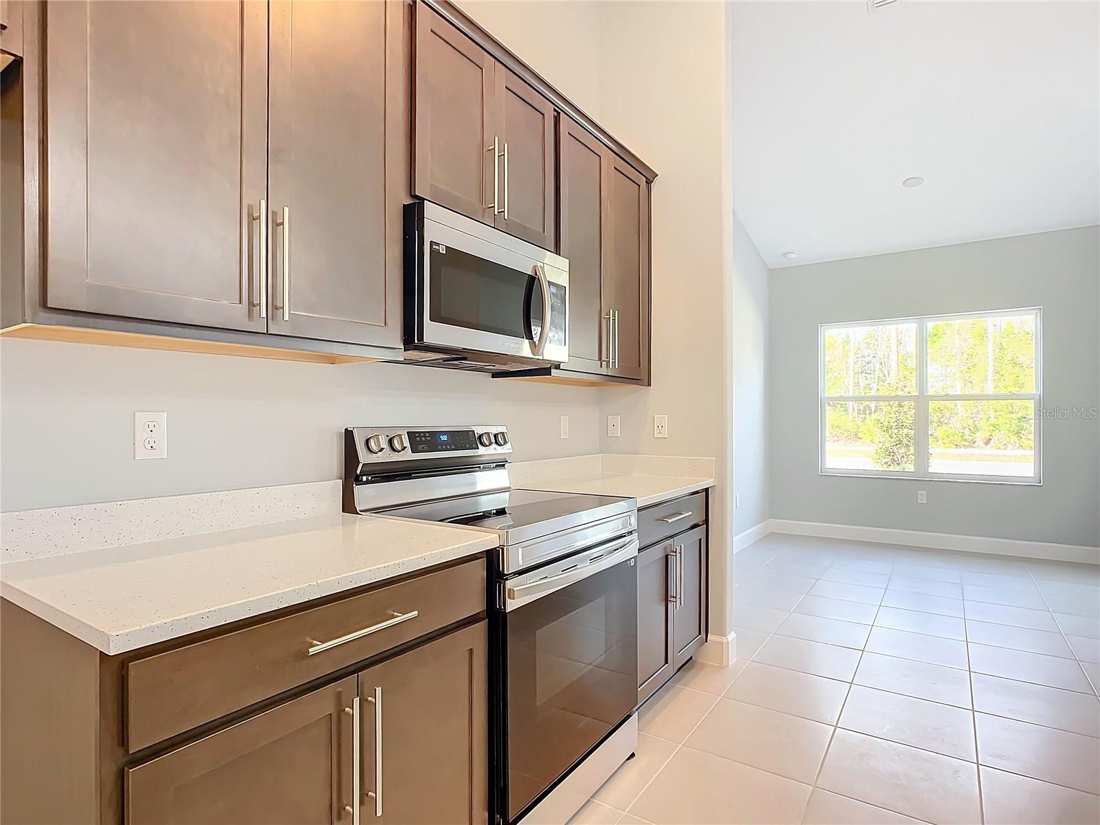 PALM COAST/EASTHAMPTON SEC 34 - Residential Lease