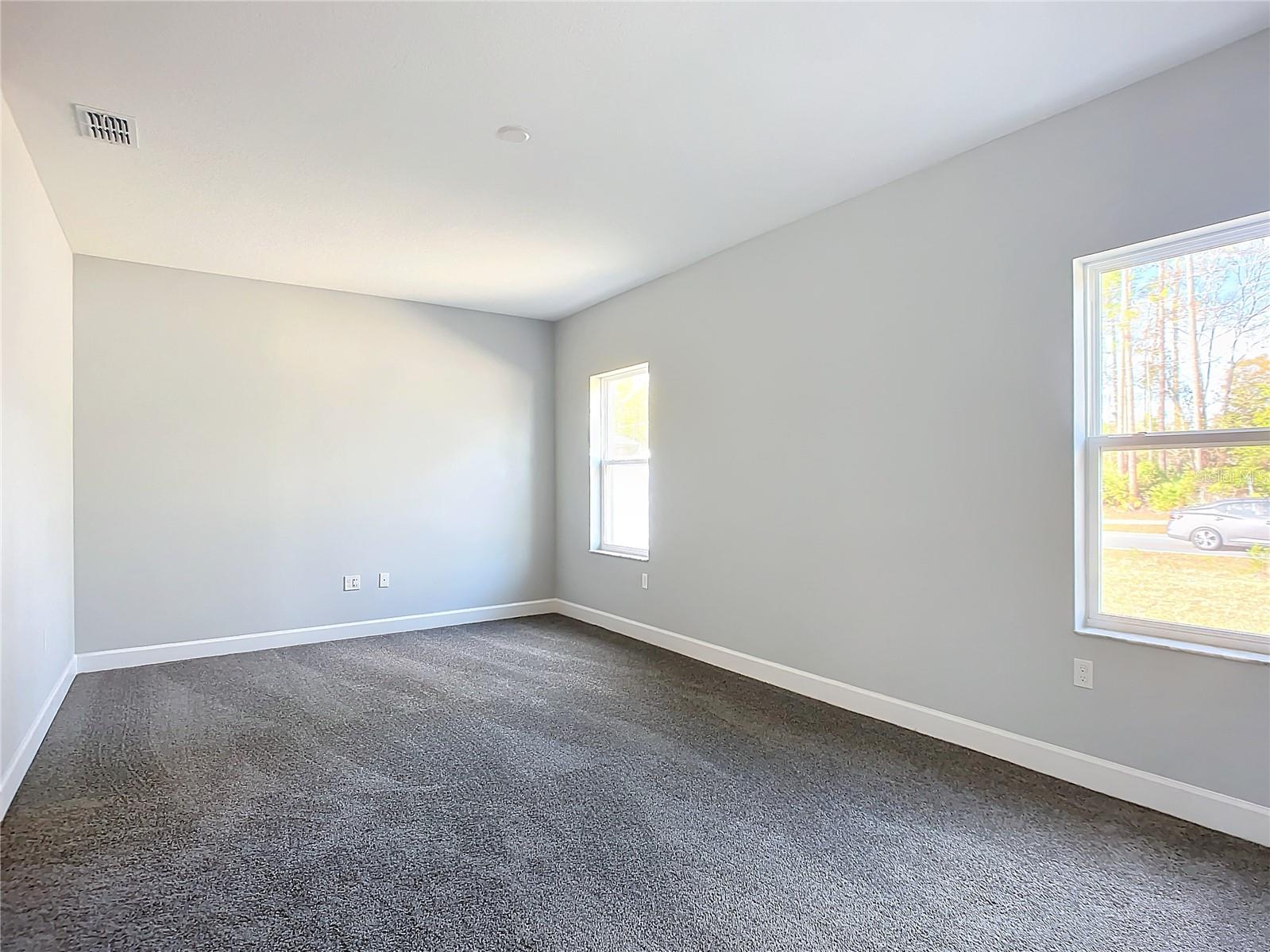 PALM COAST/EASTHAMPTON SEC 34 - Residential Lease