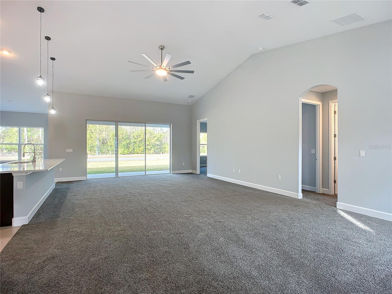 PALM COAST/EASTHAMPTON SEC 34 - Residential Lease