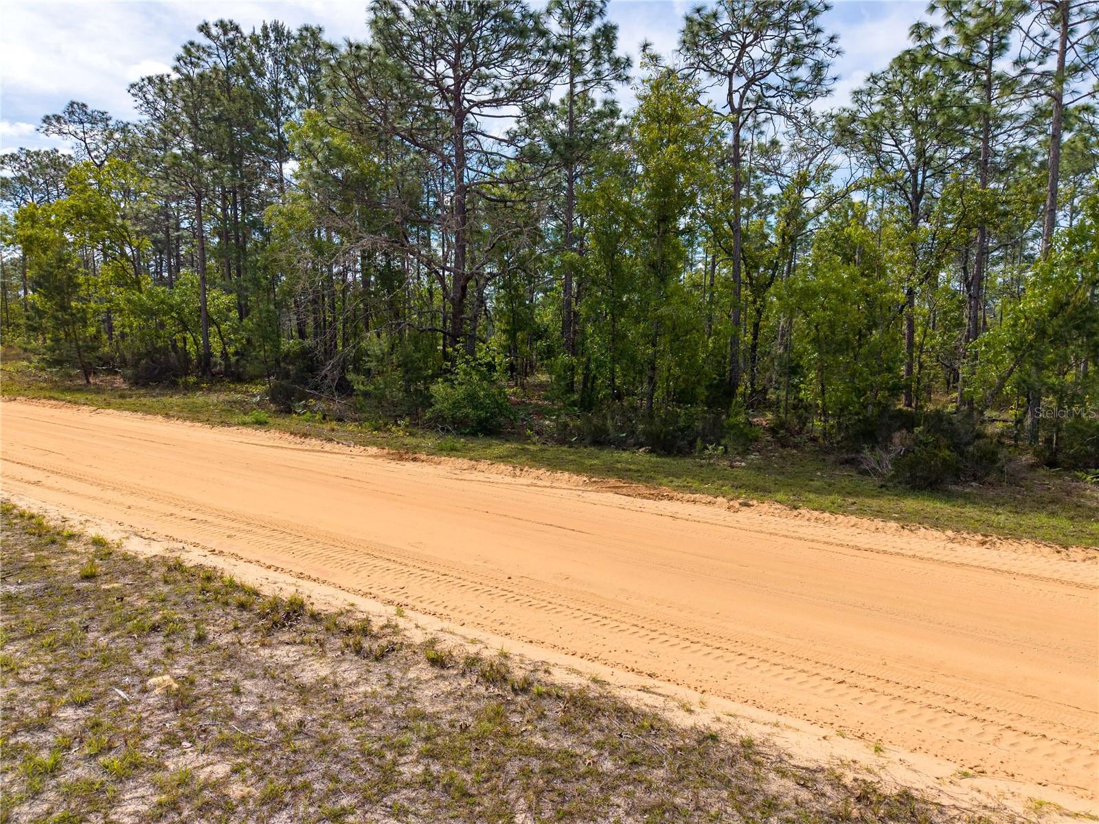 MELROSE LANDING - Land