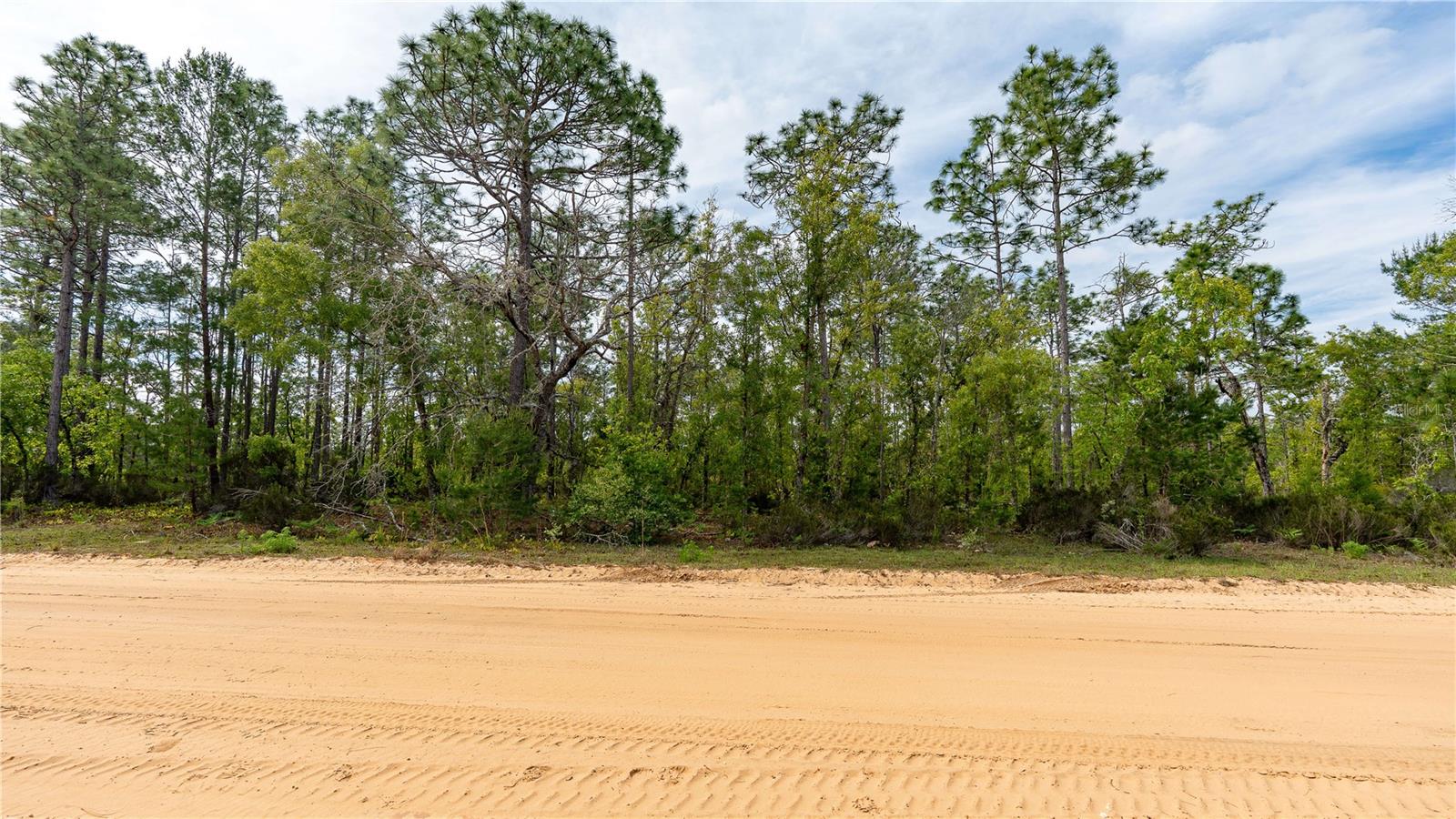 MELROSE LANDING - Land