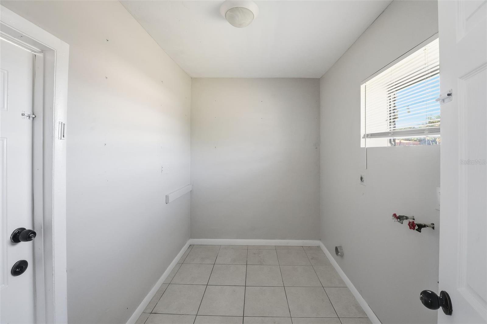 SCOTT LAKE MANOR SEC 06 - Residential