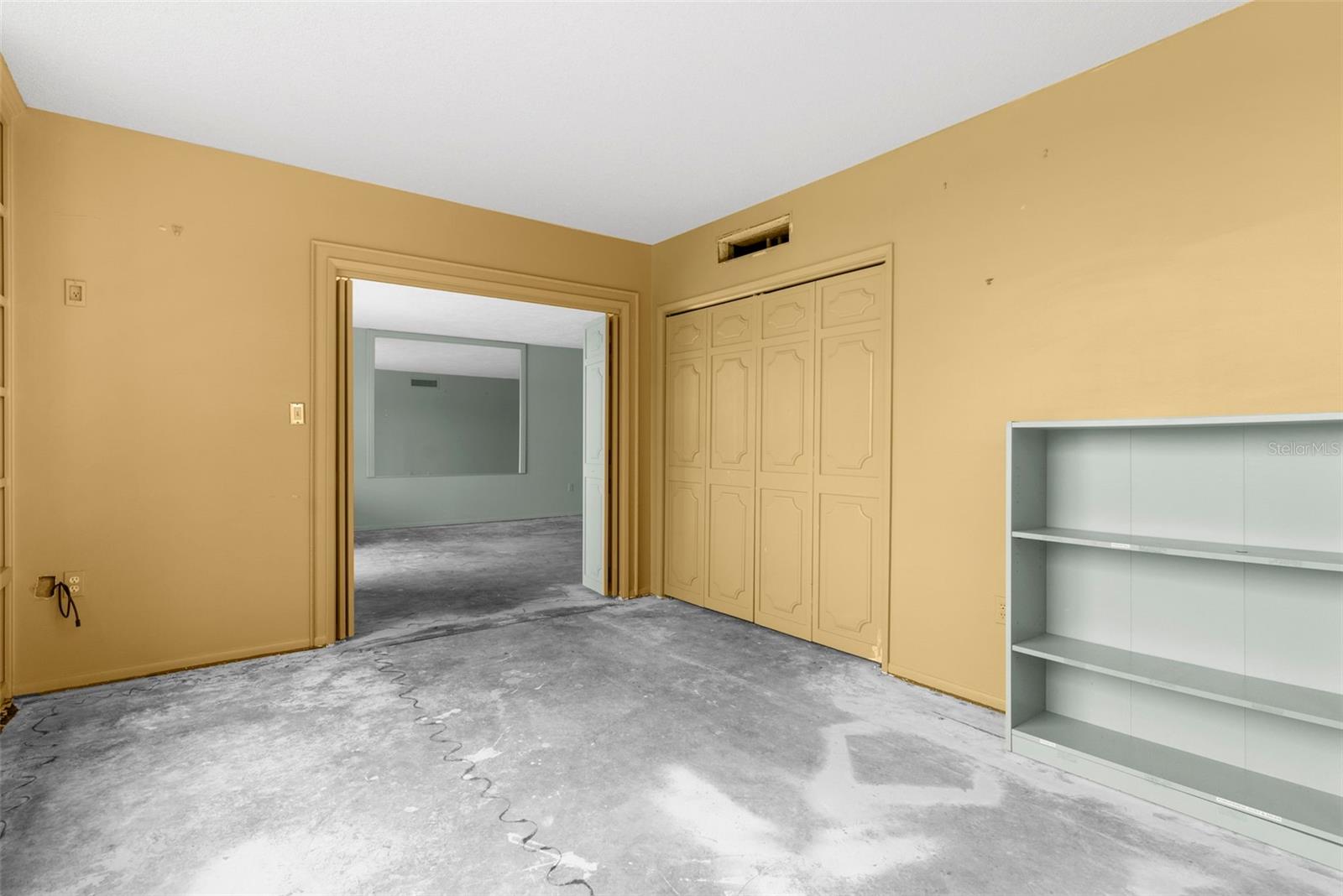 NO 1 PALM-AIRE DESOTO LAKES CC APT CONDO - Residential