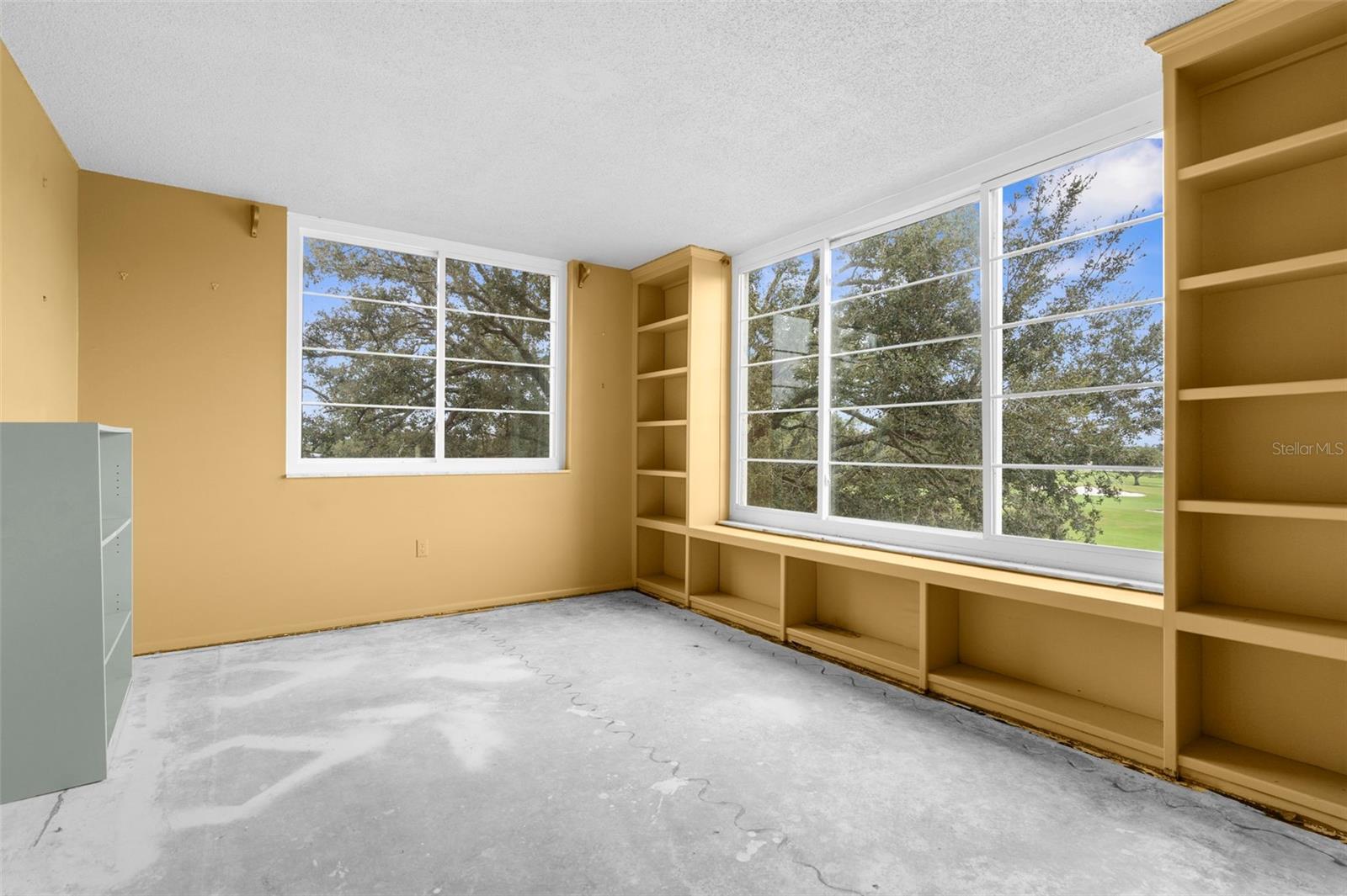 NO 1 PALM-AIRE DESOTO LAKES CC APT CONDO - Residential