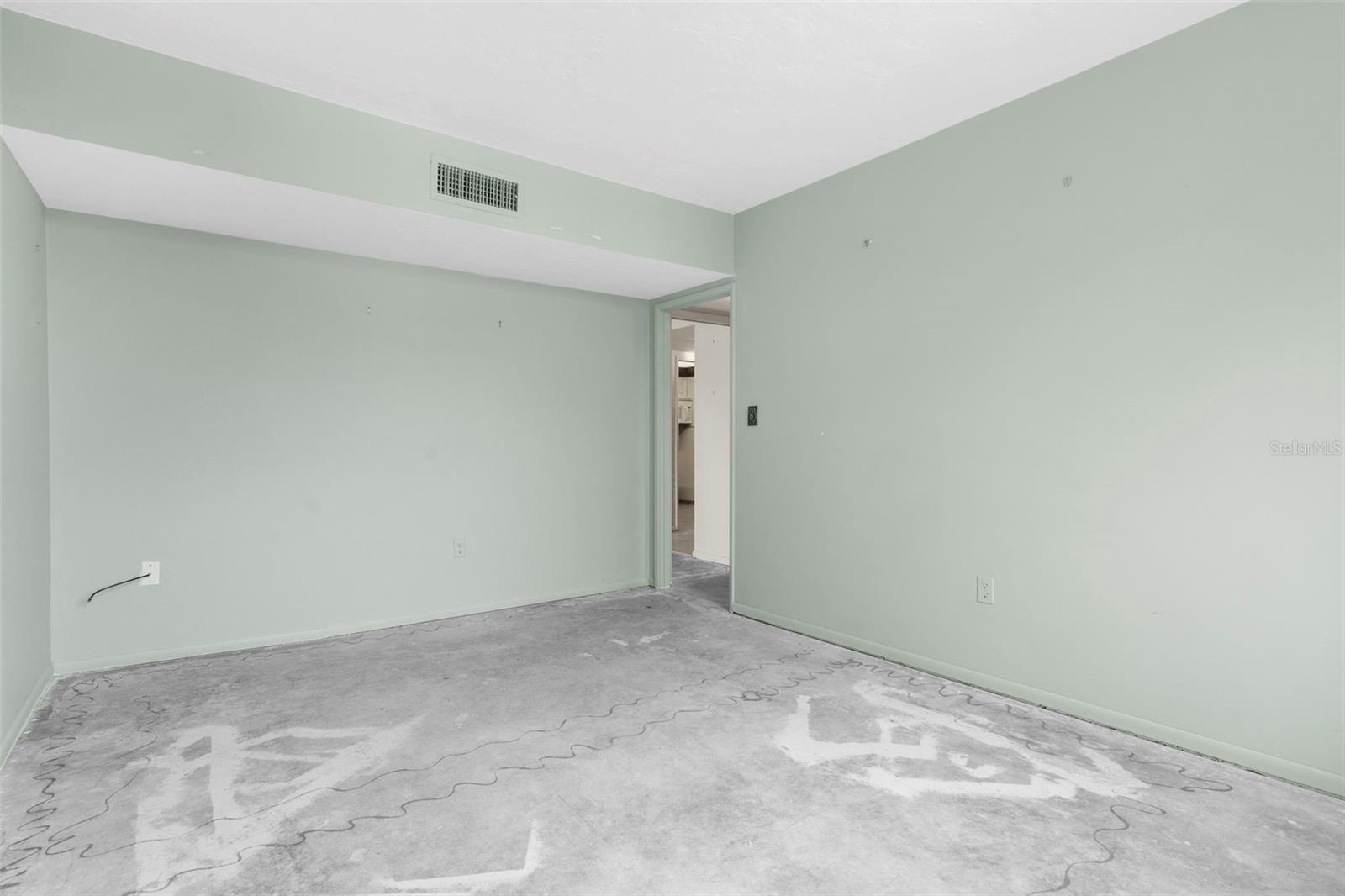 NO 1 PALM-AIRE DESOTO LAKES CC APT CONDO - Residential