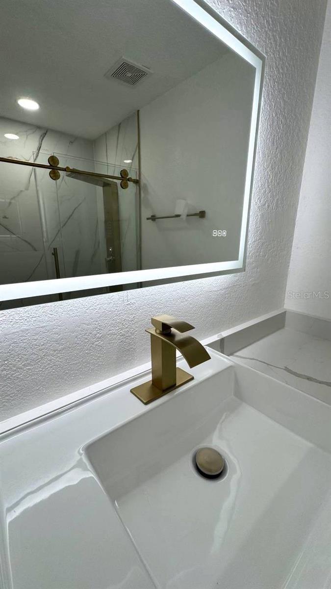 DOUGHERTY CHAS - Residential Lease