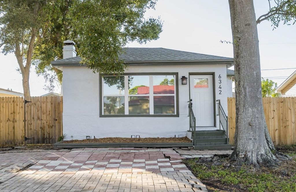 Photo of 6342 66th Lane N, Pinellas Park, FL 33781 (MLS # TB8426128)