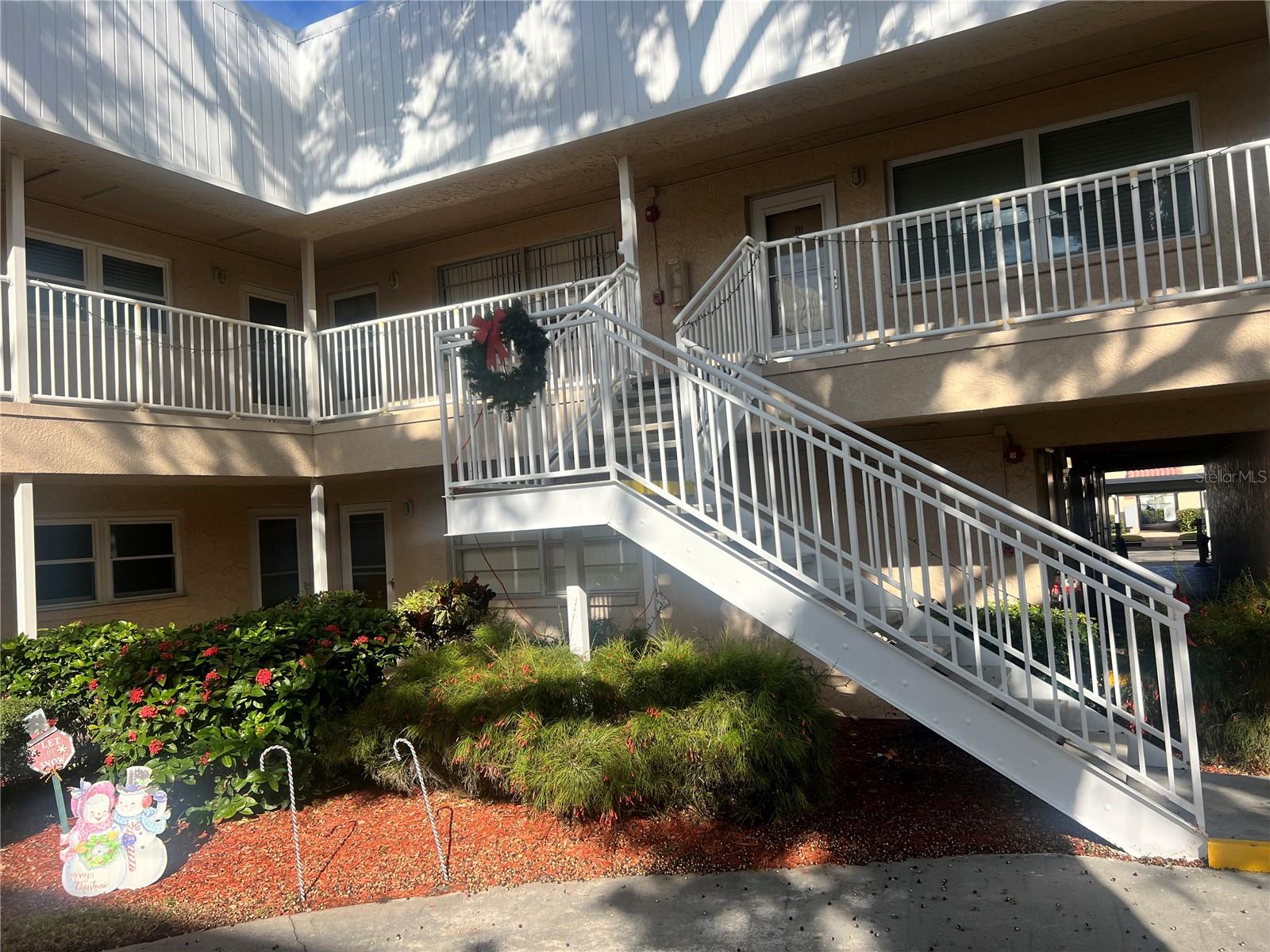 LONG BAYOU BLDG 5 UNIT 22 - Residential Lease