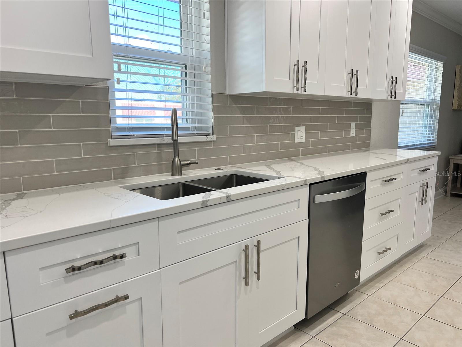 LONG BAYOU BLDG 5 UNIT 22 - Residential Lease