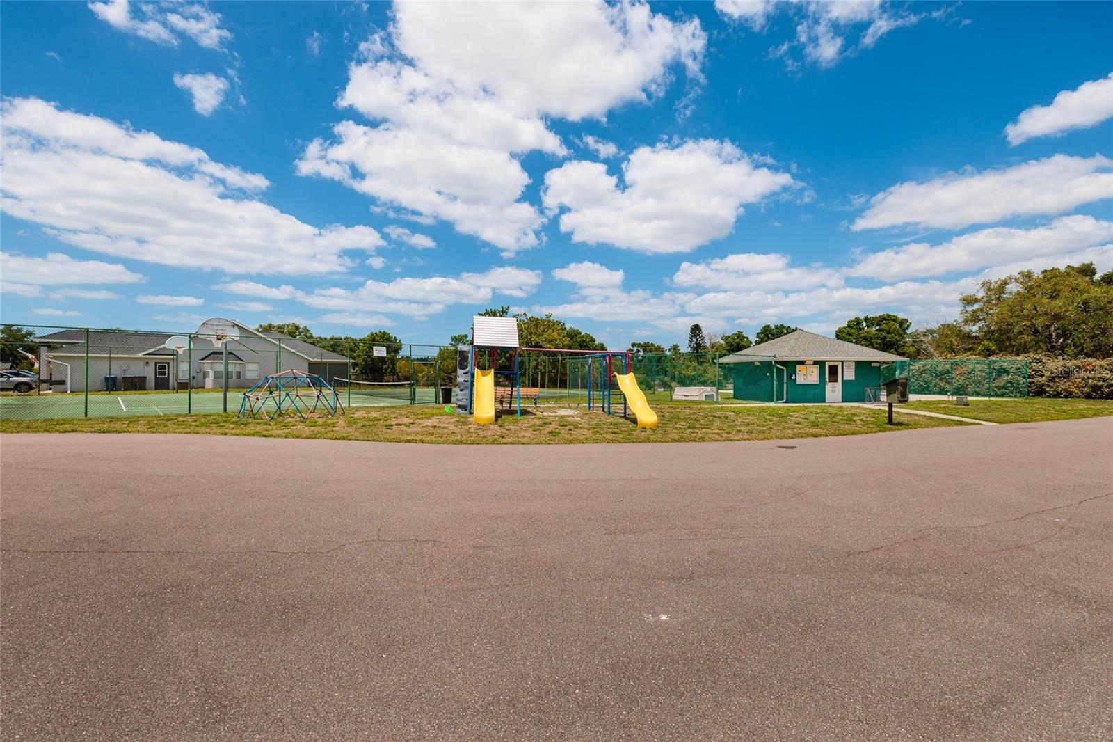 FRESH MEADOWS SUB PH II - Residential