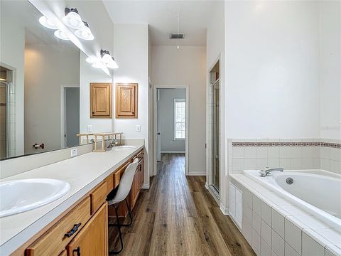 Tiny photo for 17670 SE 283rd Avenue, Umatilla, FL 32784 (MLS # G5097779)