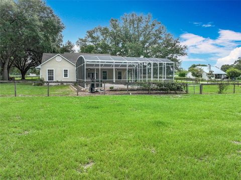 Tiny photo for 17670 SE 283rd Avenue, Umatilla, FL 32784 (MLS # G5097779)