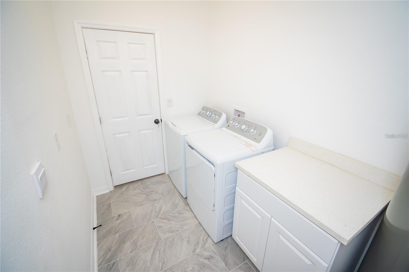 TORONTO PARK BLK 25 DAYTONA - Residential