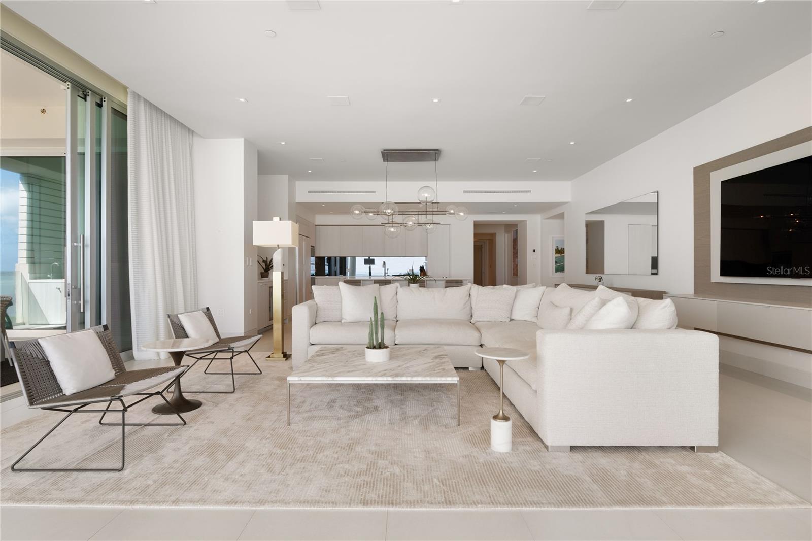 OCEAN DRIVE ST. REGIS BAHIA BEACH - Residential