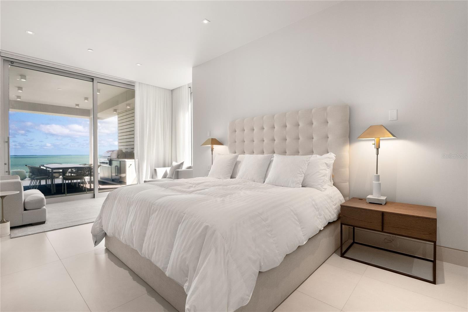 OCEAN DRIVE ST. REGIS BAHIA BEACH - Residential