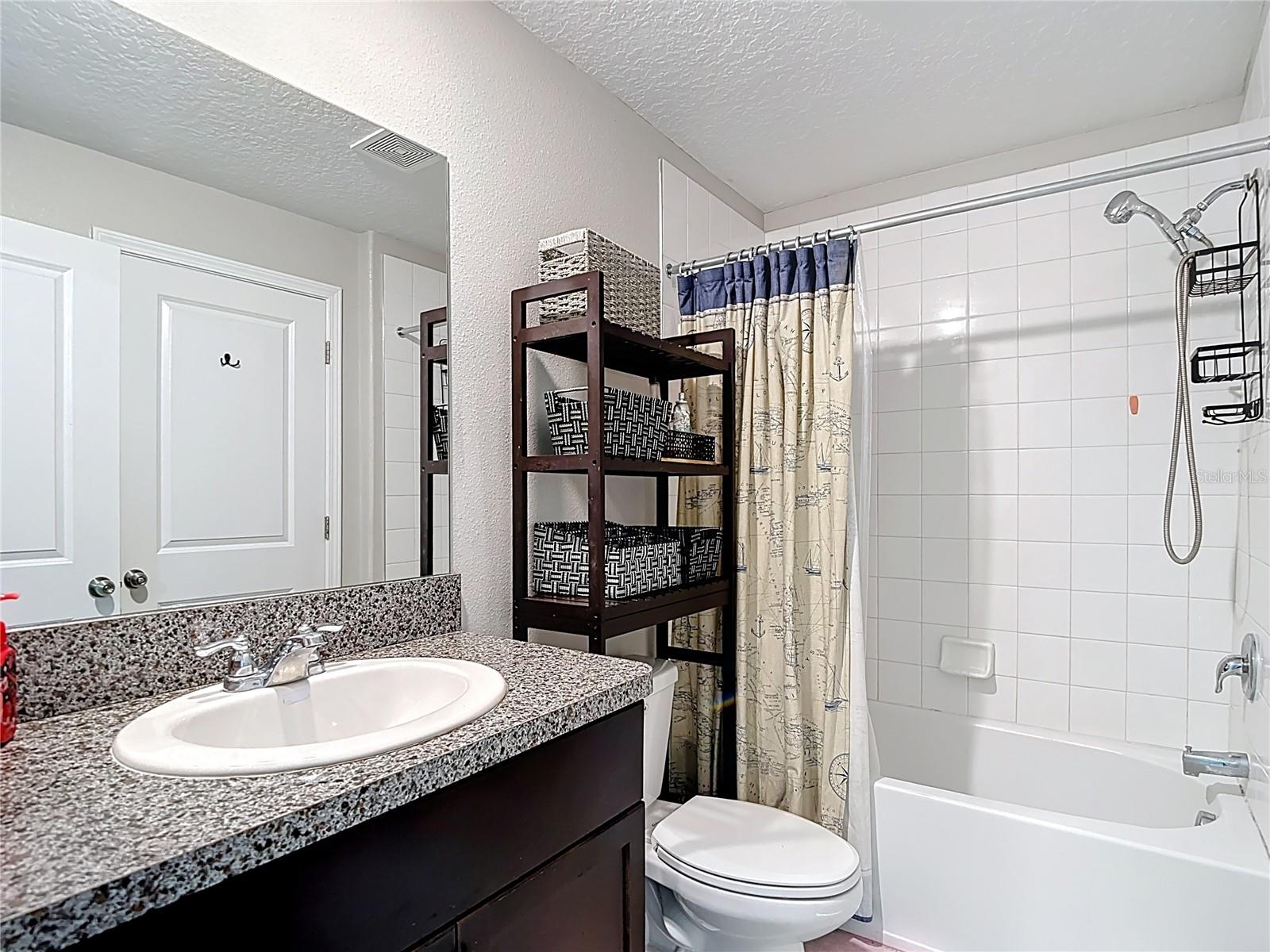 VENTANA TWNHMS AT WATERS EDGE - Residential Lease