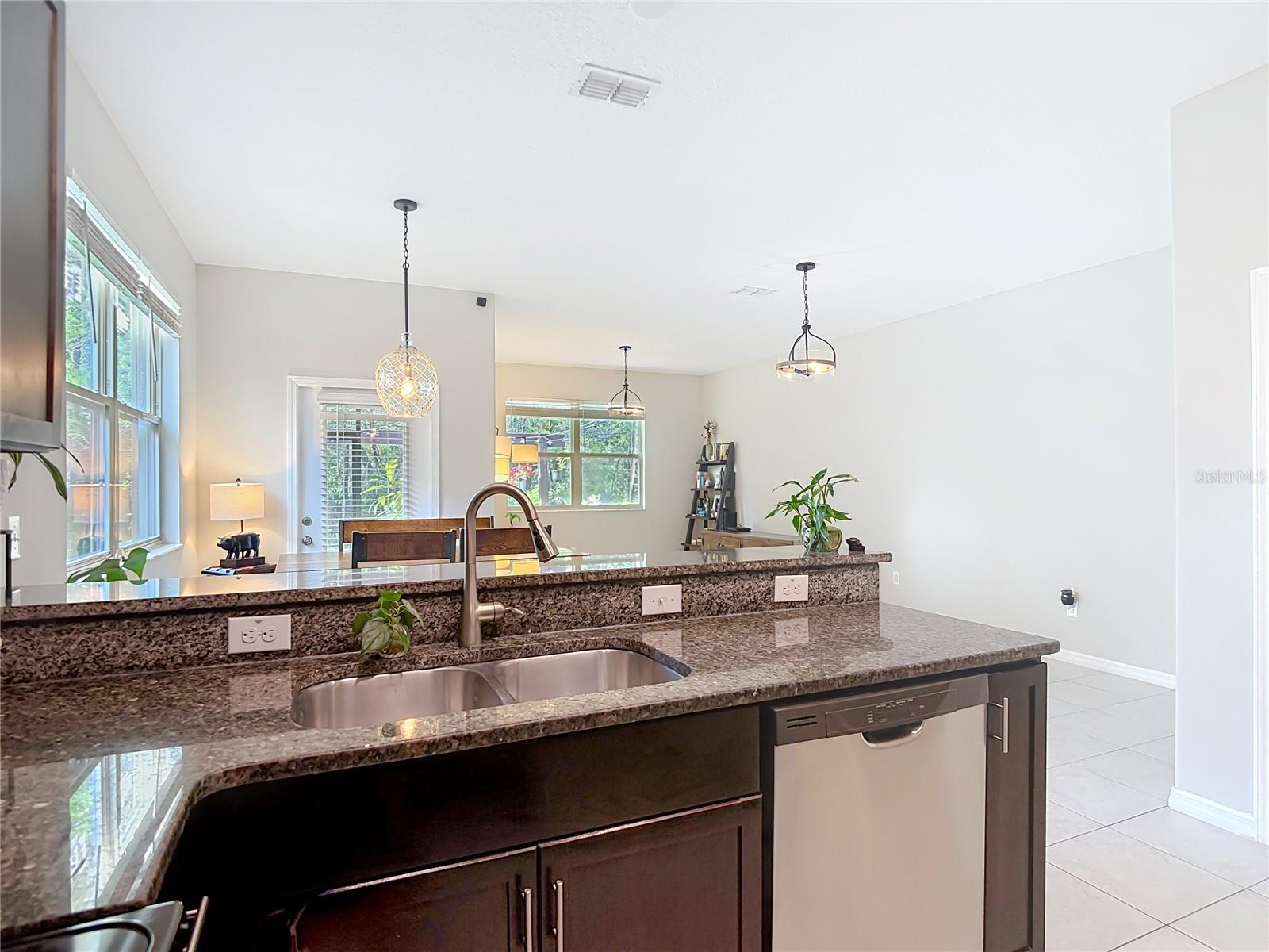 VENTANA TWNHMS AT WATERS EDGE - Residential Lease