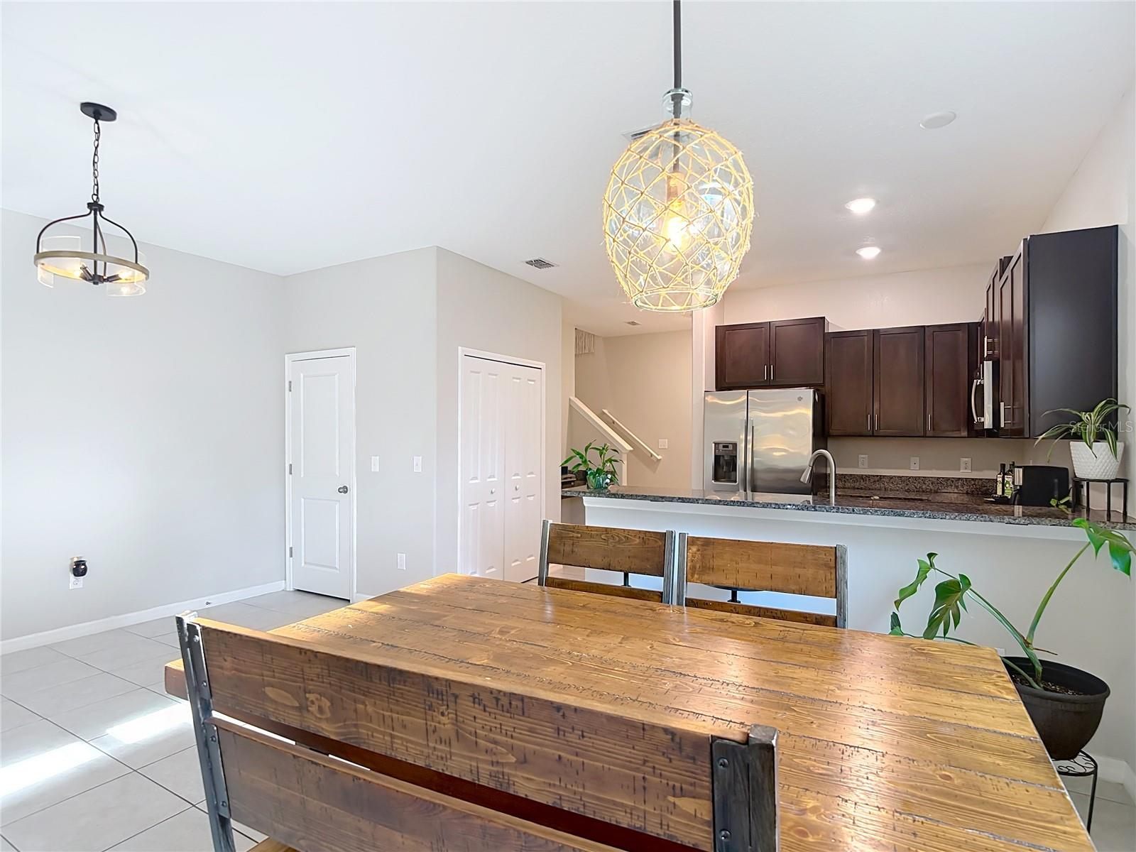 VENTANA TWNHMS AT WATERS EDGE - Residential Lease