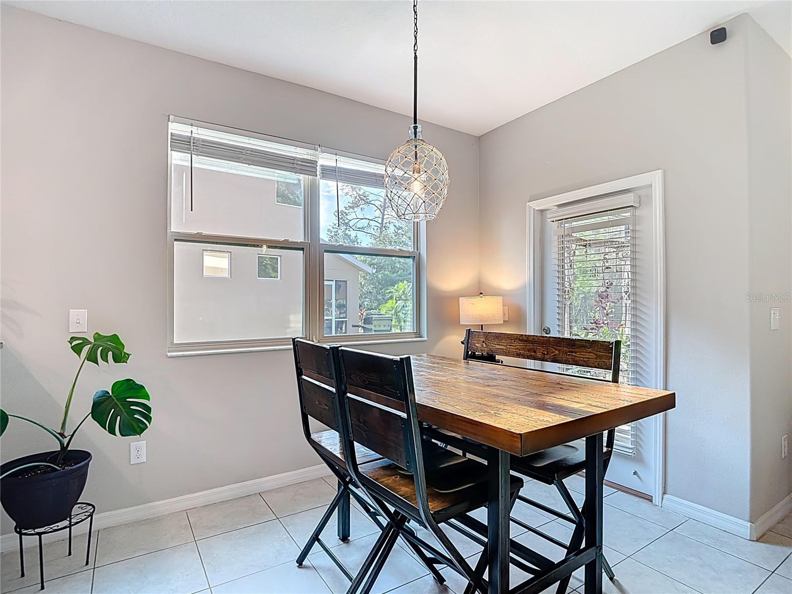 VENTANA TWNHMS AT WATERS EDGE - Residential Lease