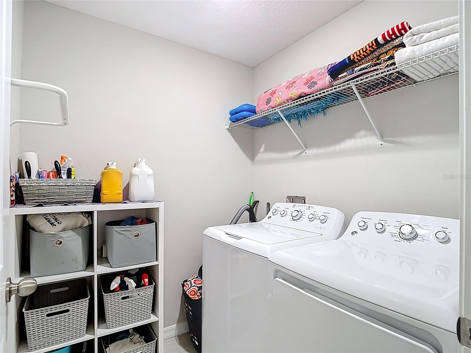 VENTANA TWNHMS AT WATERS EDGE - Residential Lease