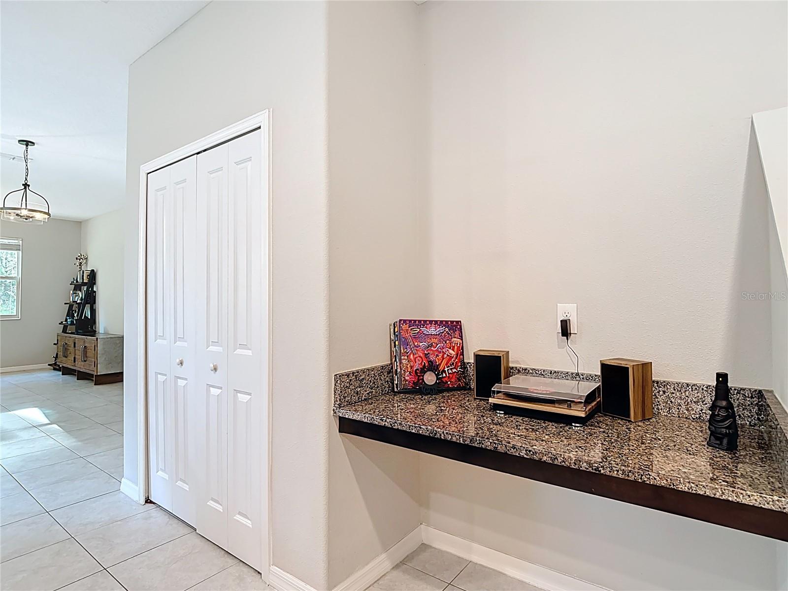 VENTANA TWNHMS AT WATERS EDGE - Residential Lease