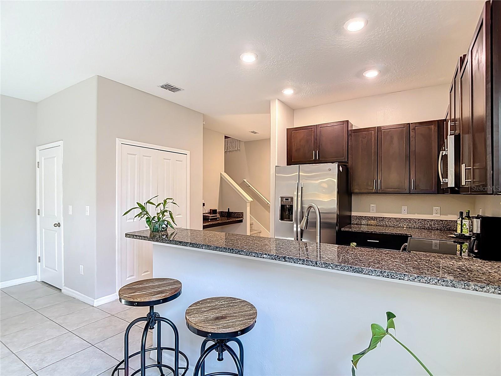 VENTANA TWNHMS AT WATERS EDGE - Residential Lease