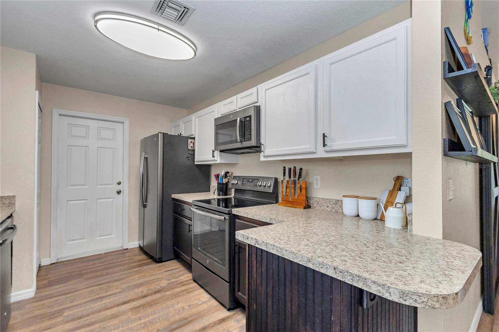 OCALA PARK ESTATE - Residential