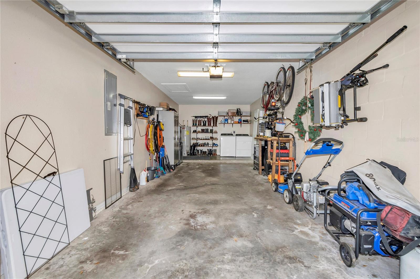 OCALA PARK ESTATE - Residential