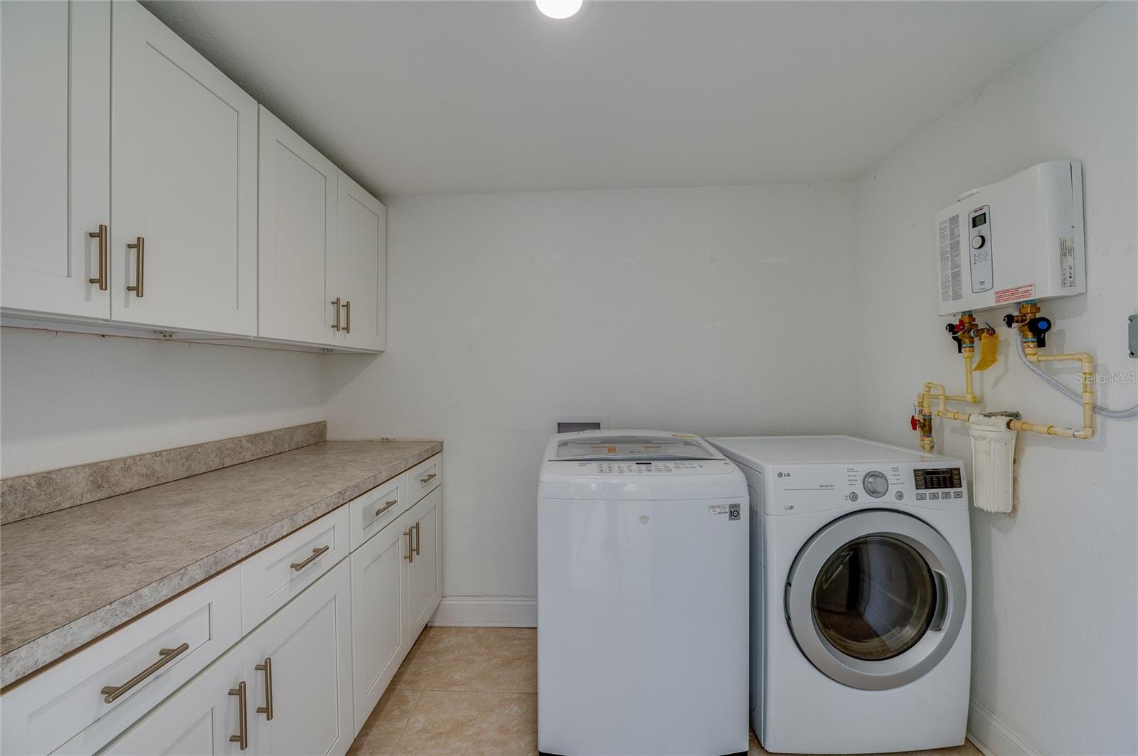 SEASIDE HOMES - Residential