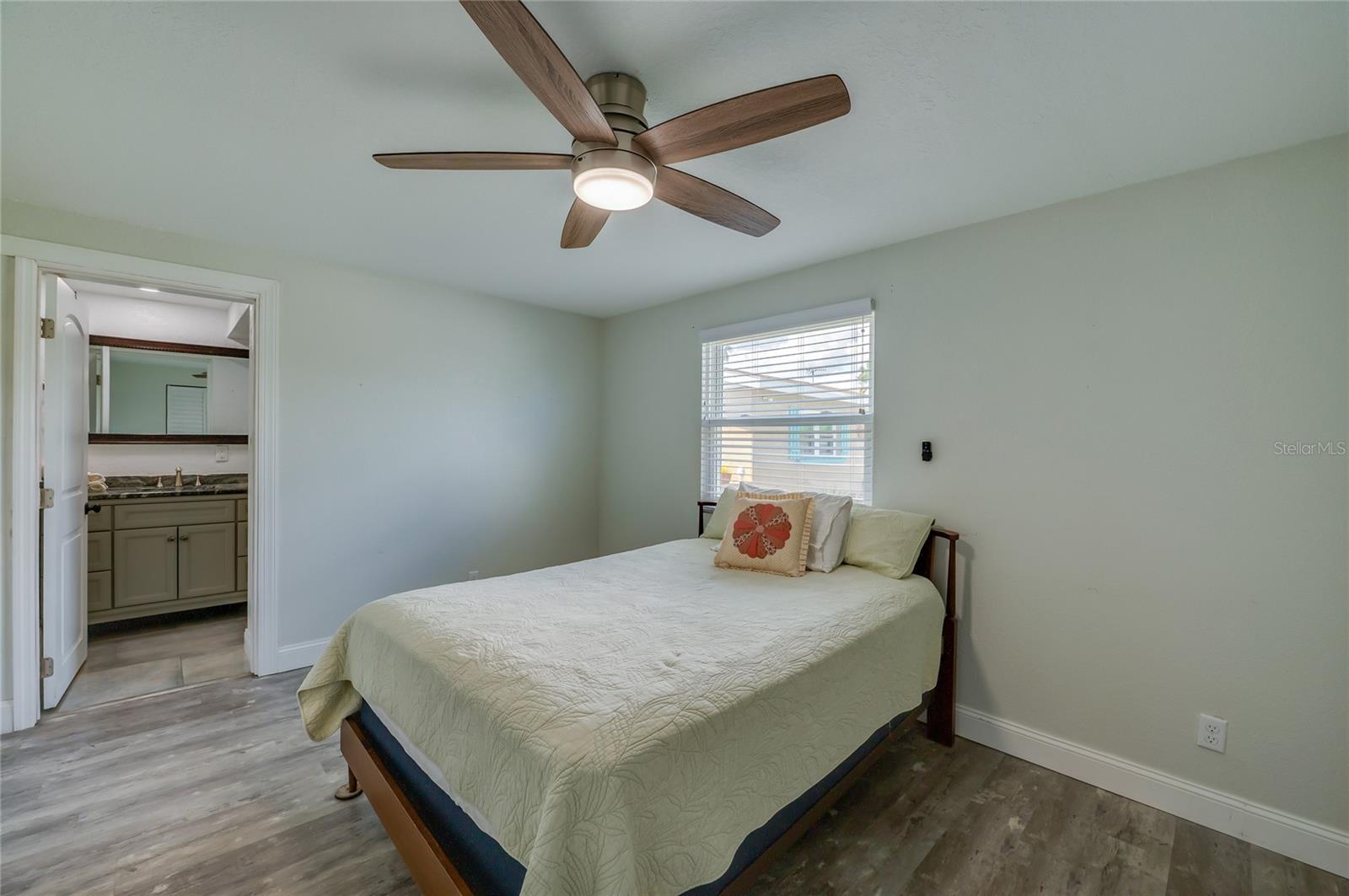 SEASIDE HOMES - Residential