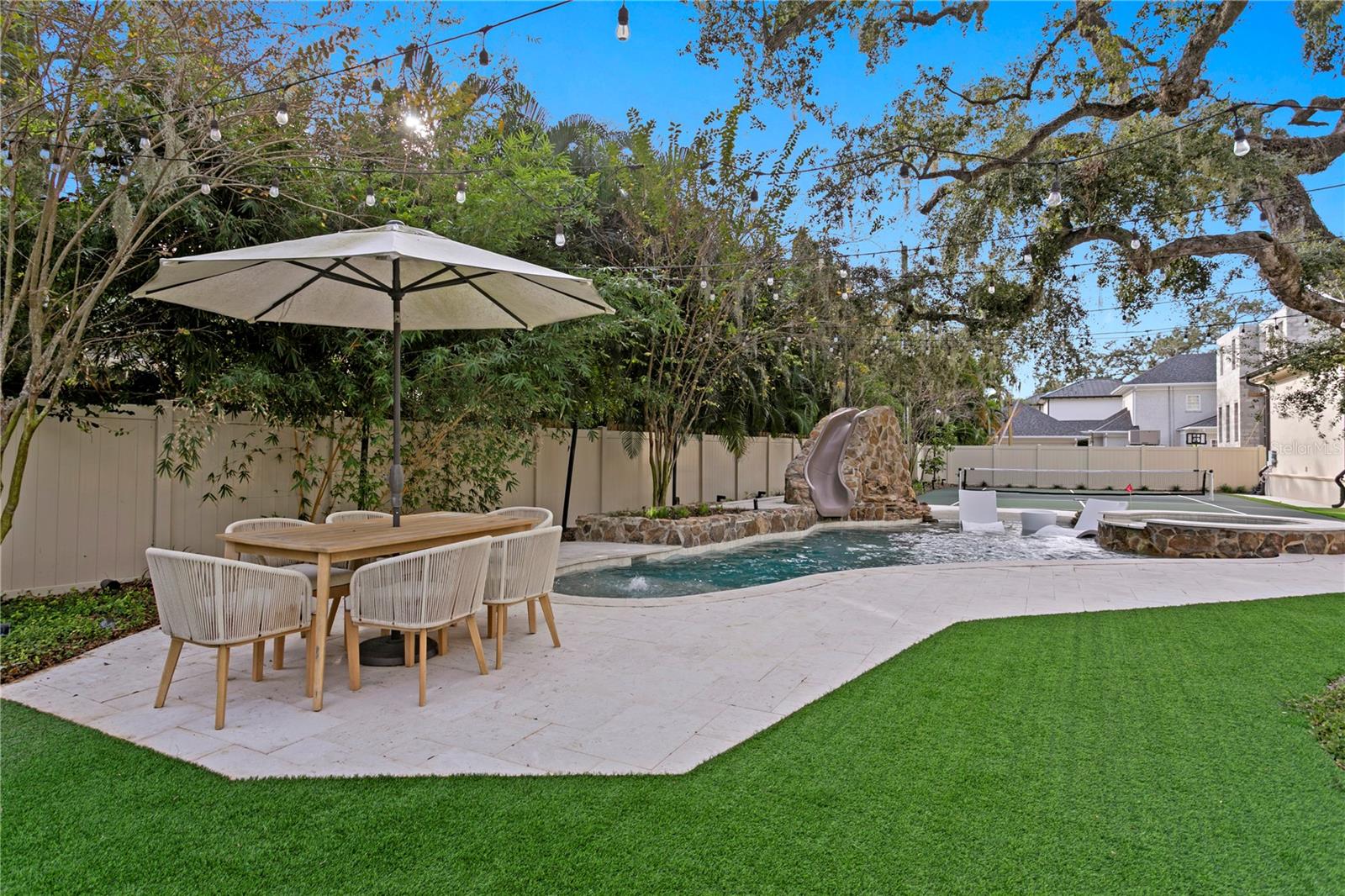 BEACH PARK - Residential