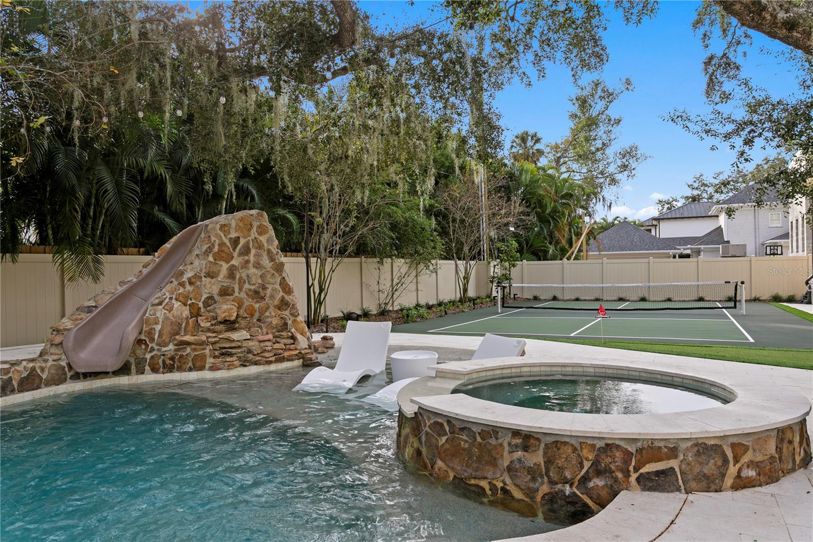 BEACH PARK - Residential