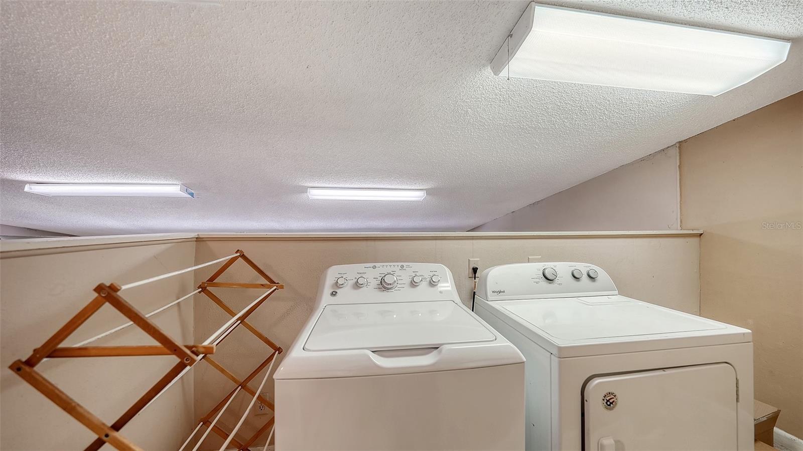 BAY ISLES - Residential