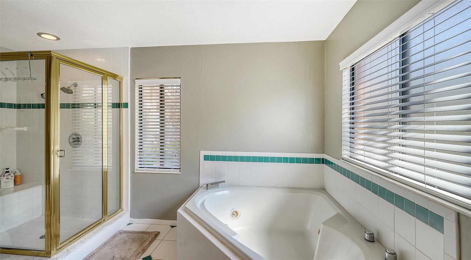 BAY ISLES - Residential