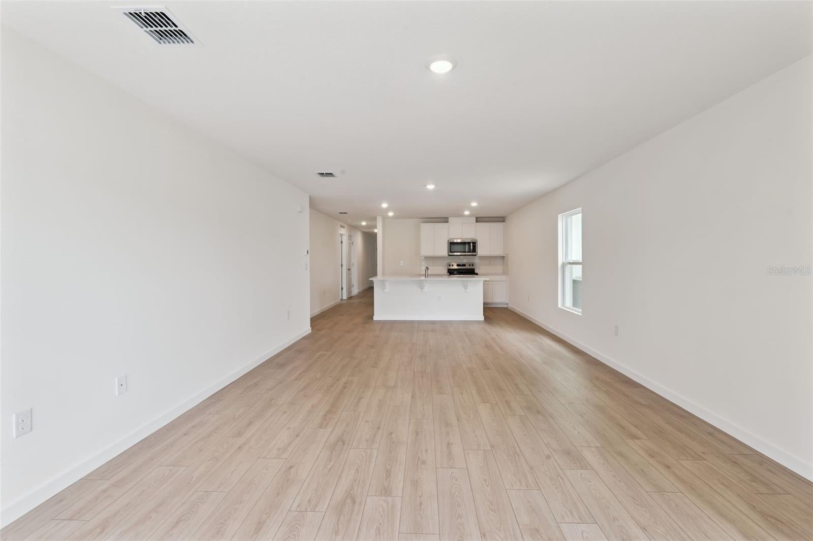 1026 COMMONS WAY
