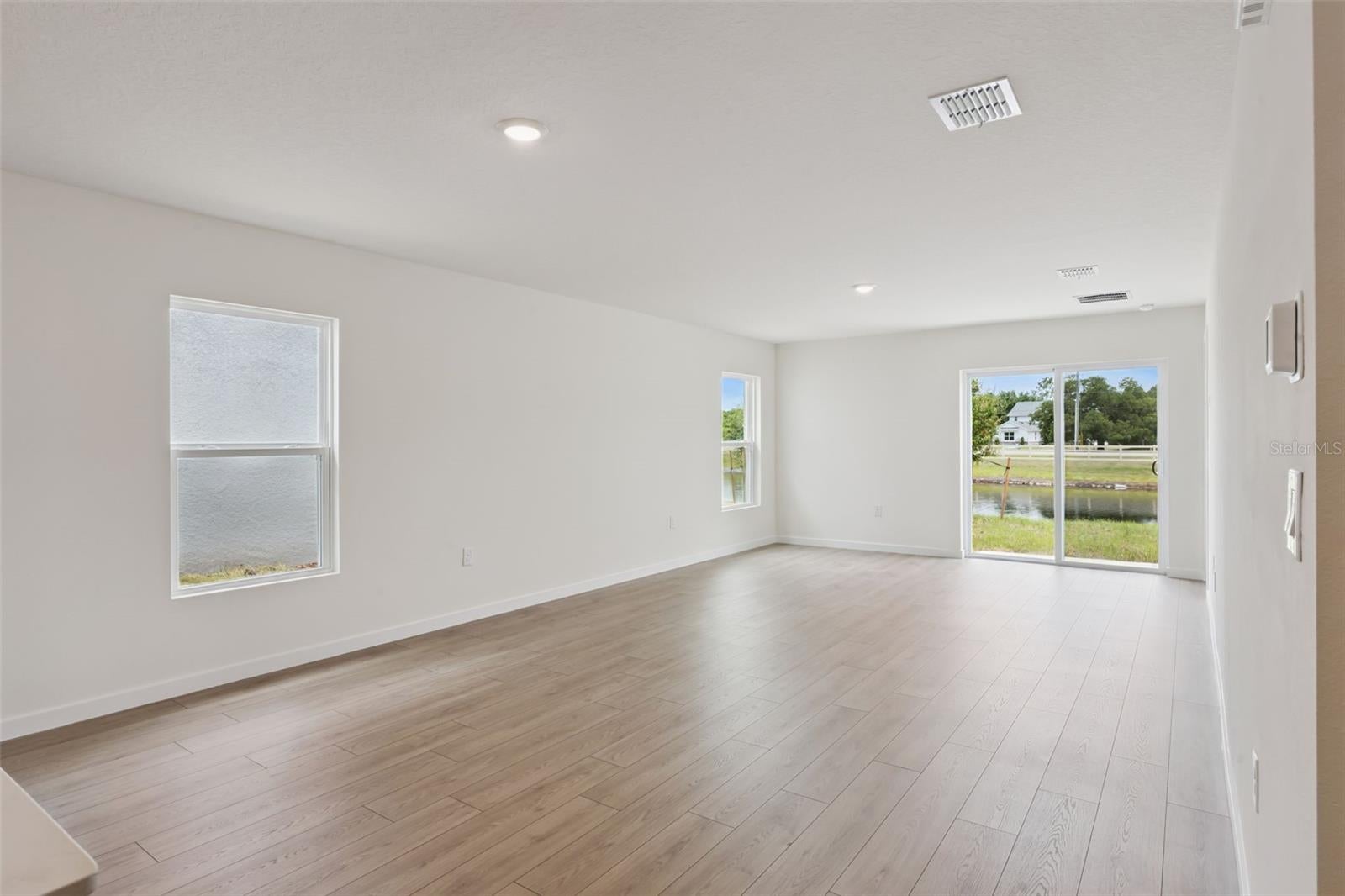 1026 COMMONS WAY