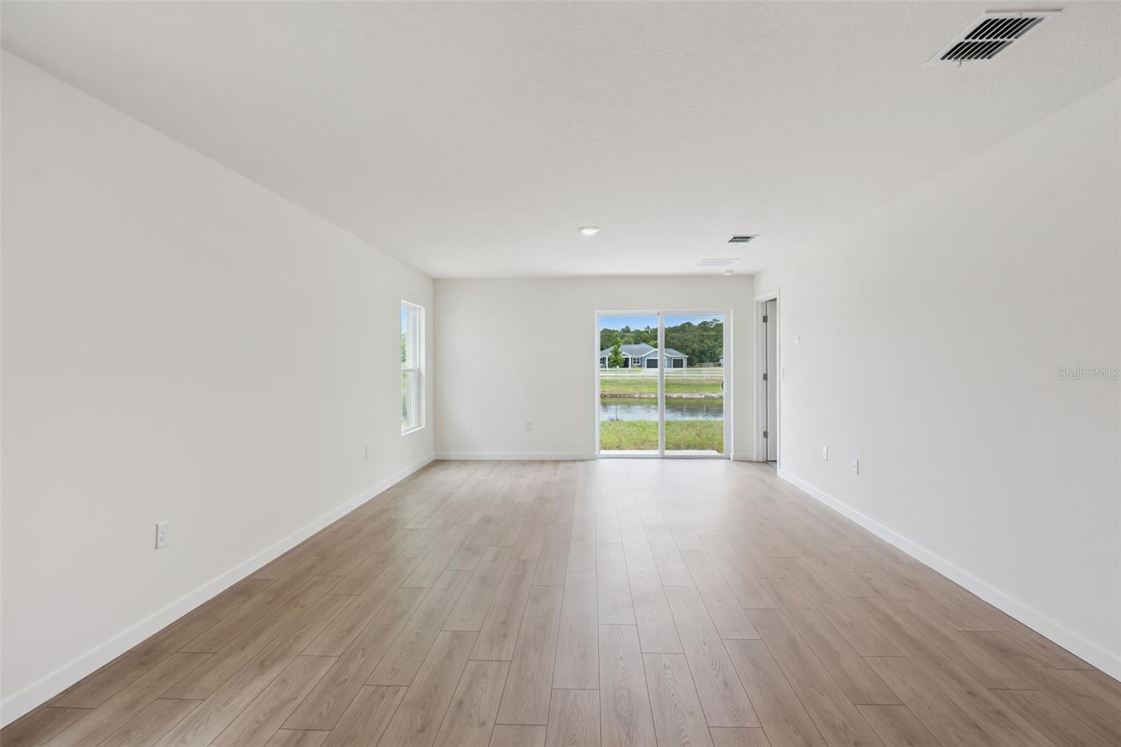 1026 COMMONS WAY