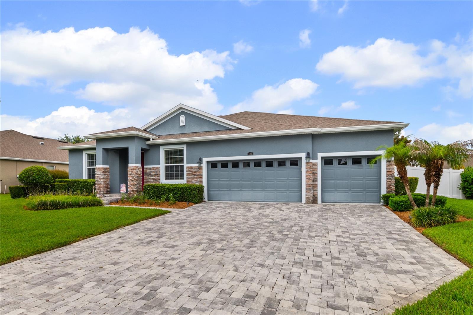 433 AMETHYST AVENUE