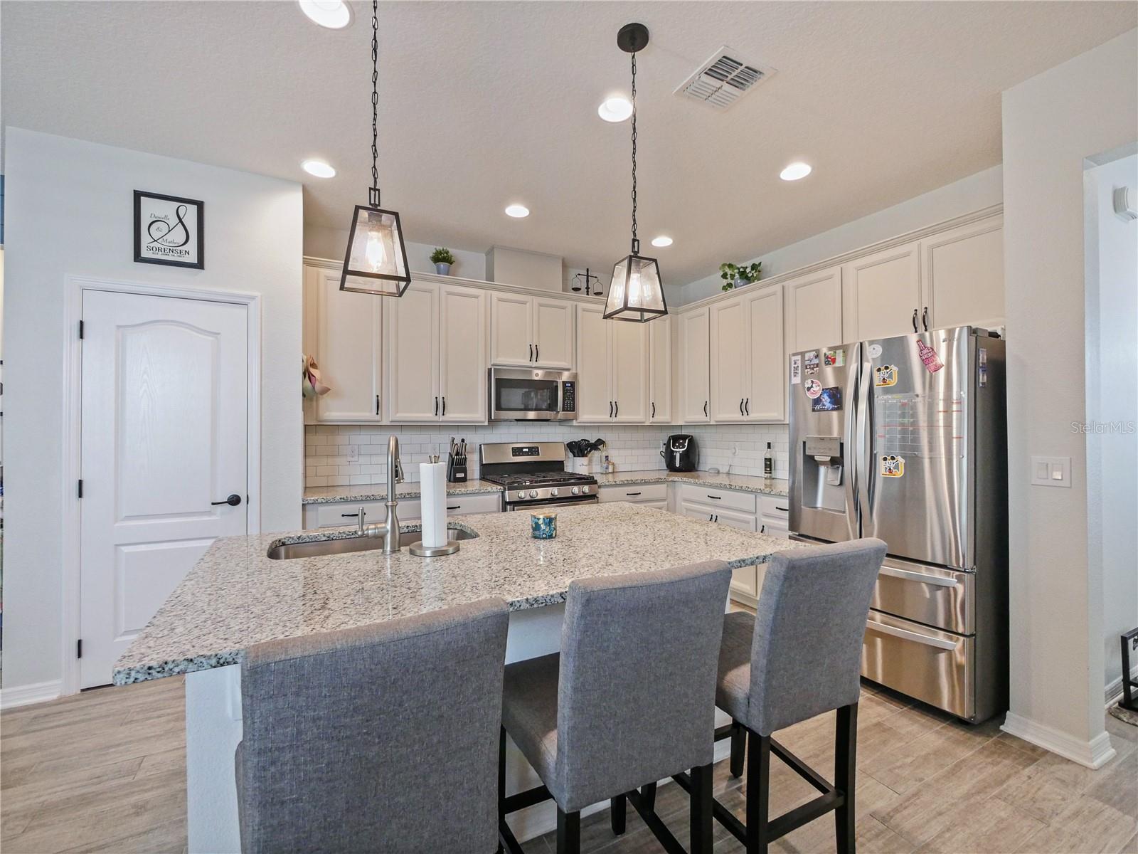 DEANS XING/LITTLE ECON - Residential