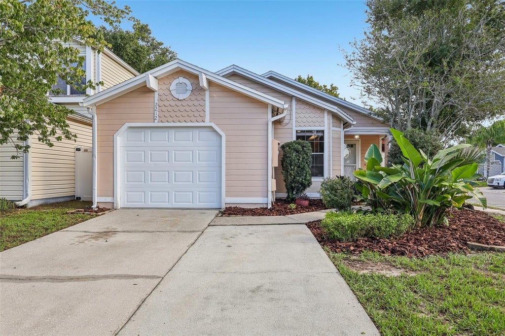 Photo of 2212 Faxton Court, Orlando, FL 32812 (MLS # G5117209)