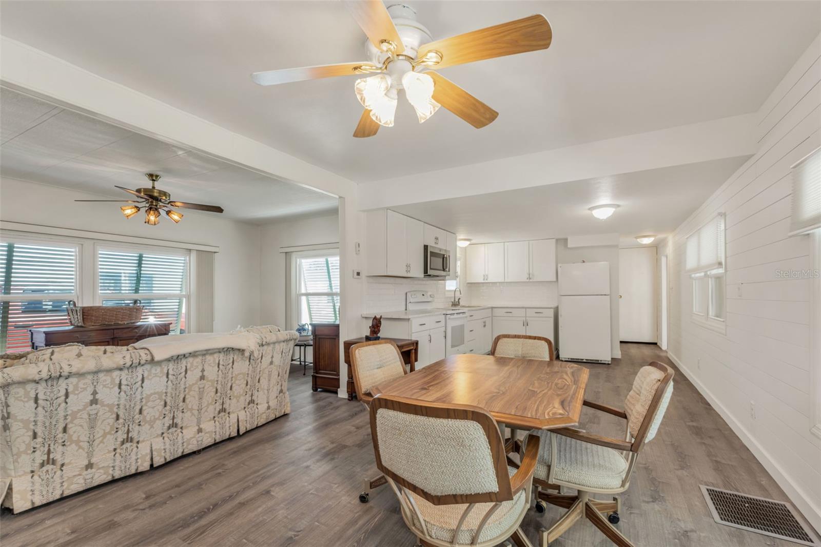 BROOK TO BAY - Residential