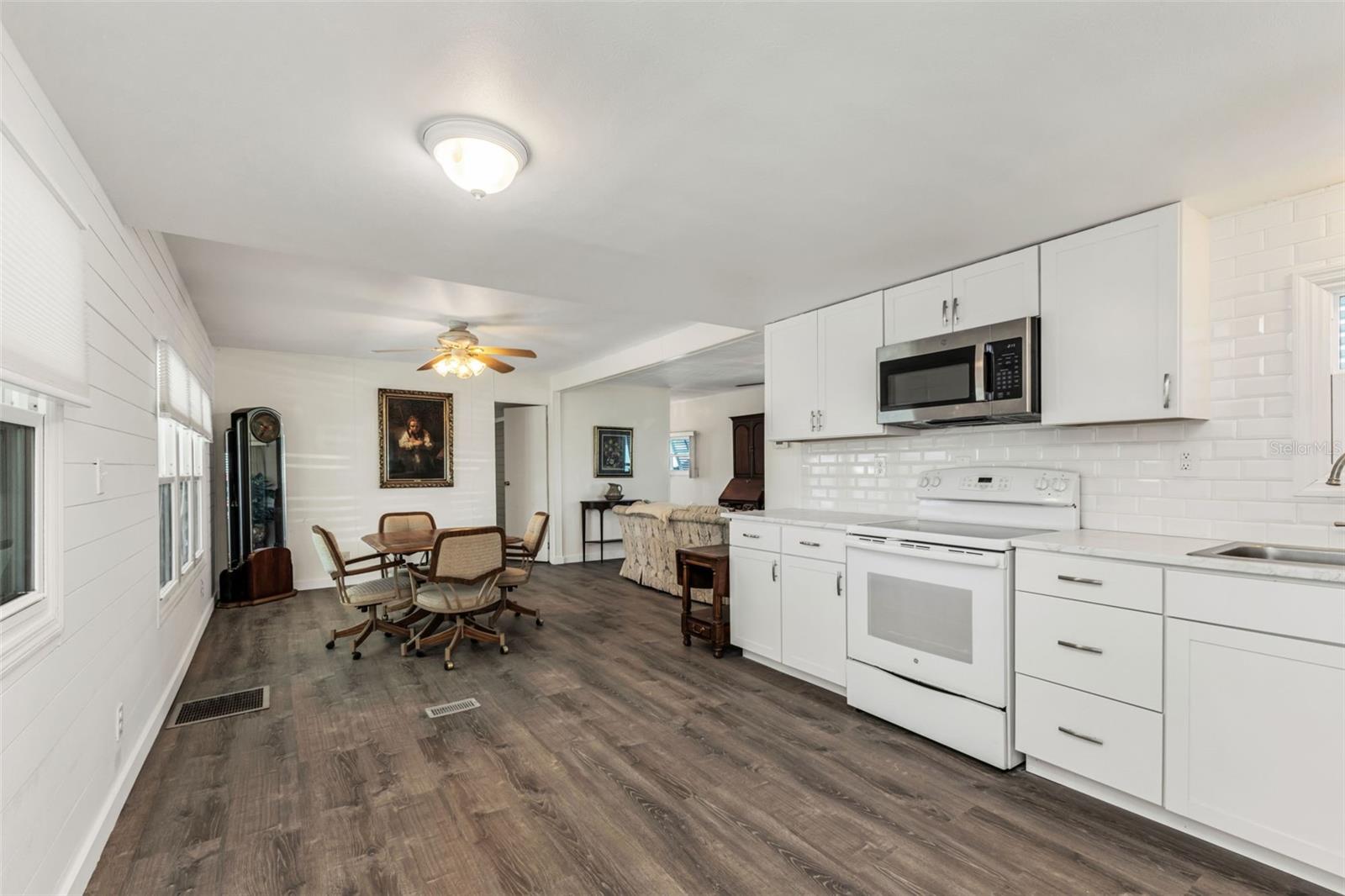 1891 ENGLEWOOD ROAD 119, ENGLEWOOD, FL, 34223 2 1891 ENGLEWOOD ROAD 119