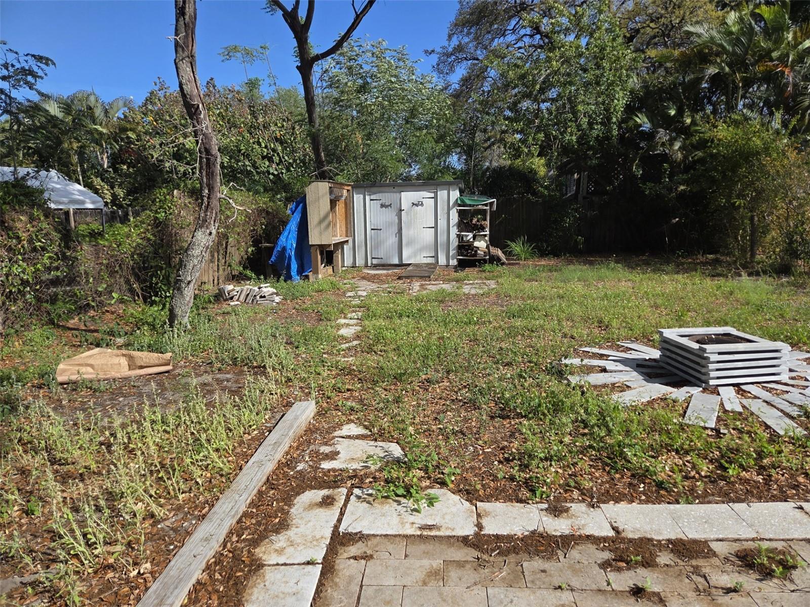 ACREAGE - Residential