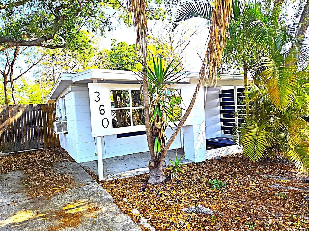 Photo of 360 5th Avenue NW, Largo, FL 33770 (MLS # TB8493154)