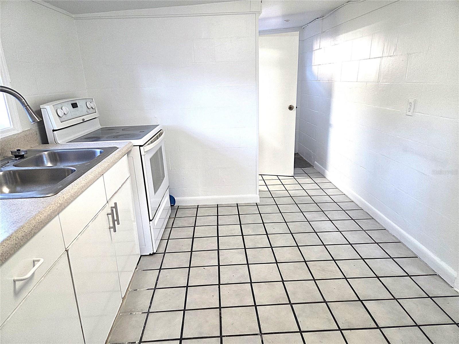 ACREAGE - Residential