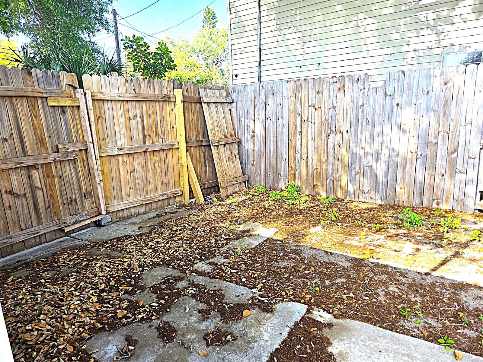 ACREAGE - Residential